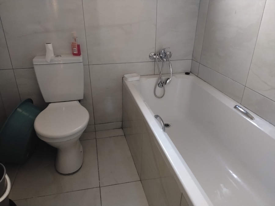 3 Bedroom Property for Sale in Kagisanong Free State